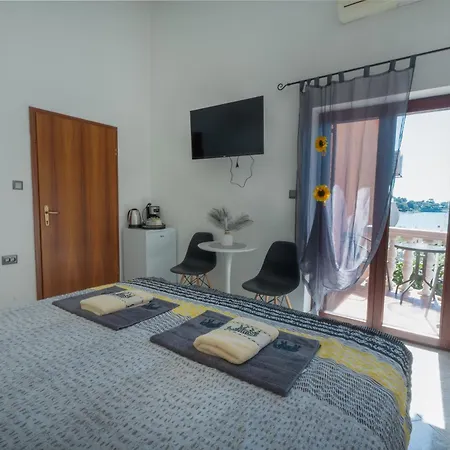 Guest house Sea 1- Small *