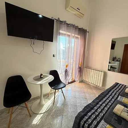 Sea 1- Small Vendégház